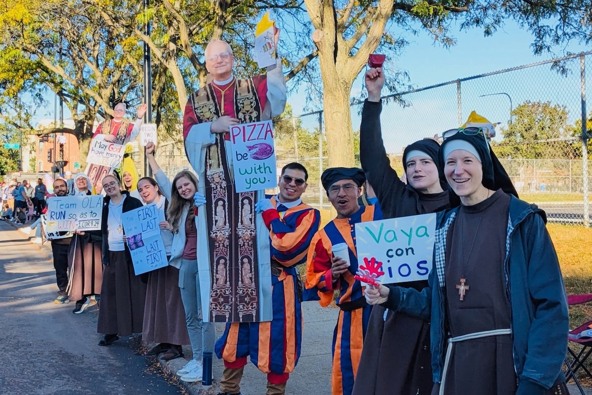 Meet the Chicago Marathon’s Famous Fundraising Nun, Plus 7 More Inspiring Runners in Marathon History