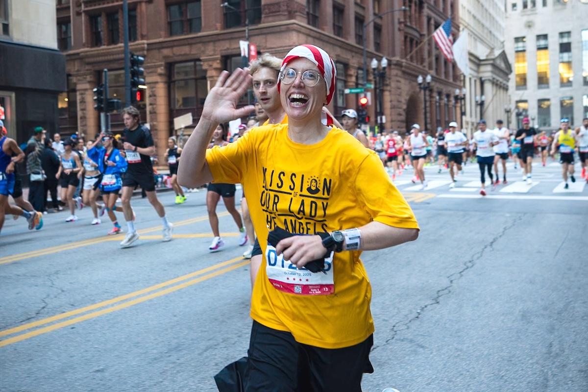 Meet the Chicago Marathon’s Famous Fundraising Nun, Plus 7 More Inspiring Runners in Marathon History